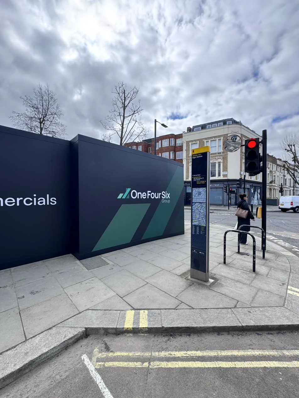 3-metre hoarding, photo 4: 3-metre hoarding clad